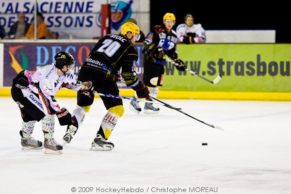 Strasbourg  3 - 1 Amiens 