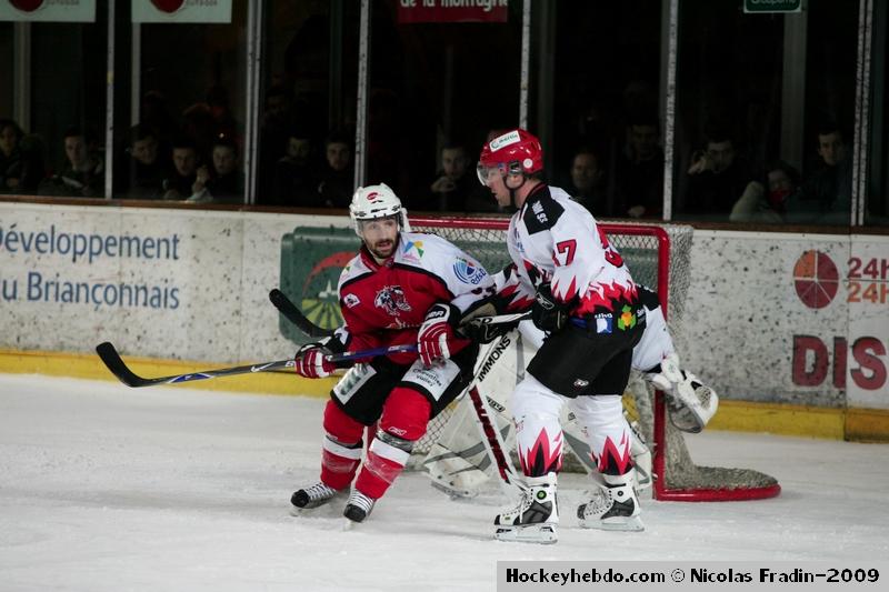 Briançon  5 - 2 Neuilly/Marne