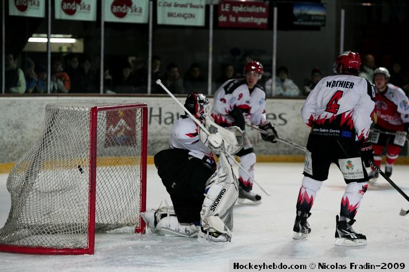 Briançon  5 - 2 Neuilly/Marne