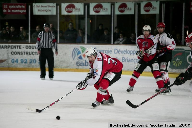 Briançon  5 - 2 Neuilly/Marne