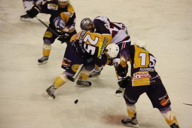 Photo hockey match Chamonix  - Grenoble  le 26/12/2009