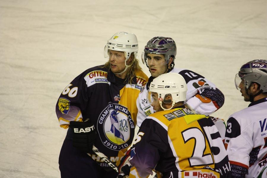 Chamonix  3 - 1 Grenoble 