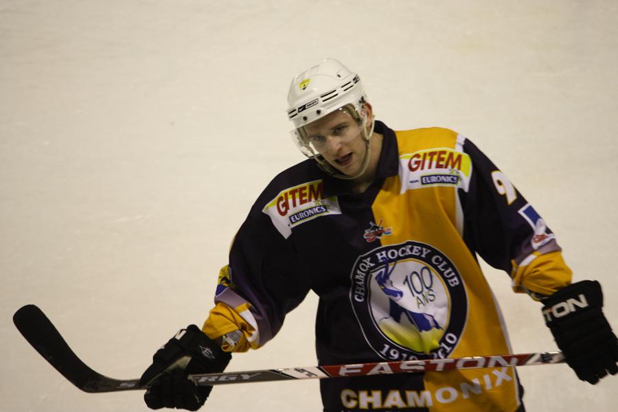 Chamonix  3 - 1 Grenoble 