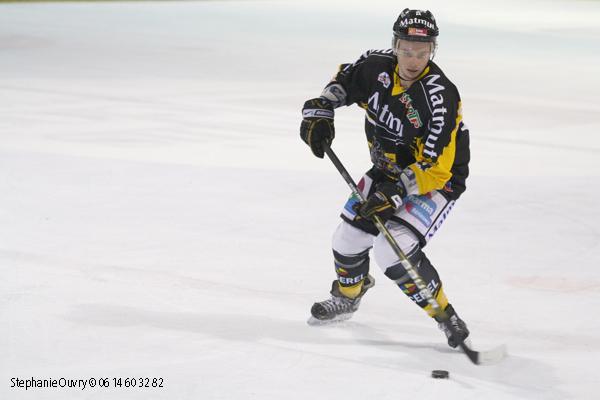 Rouen 2 - 1 Angers 