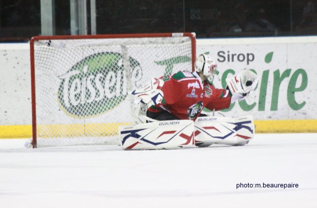 Photo hockey match Mont-Blanc - Neuilly/Marne le 29/12/2009