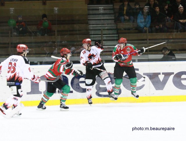 Photo hockey match Mont-Blanc - Neuilly/Marne le 29/12/2009