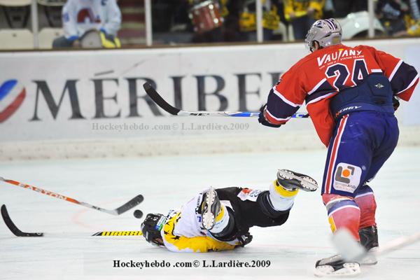 Grenoble  4 - 6 Rouen