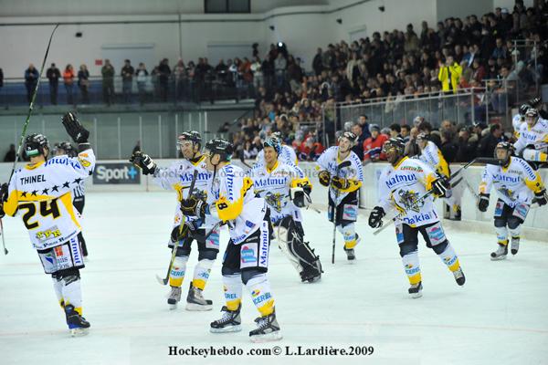 Grenoble  4 - 6 Rouen