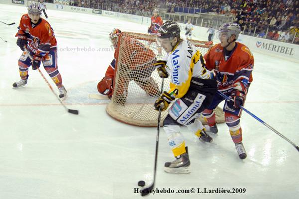 Grenoble  4 - 6 Rouen