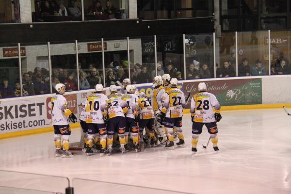 Morzine-Avoriaz 3 - 2 Chamonix 