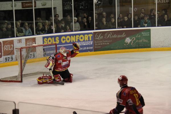 Morzine-Avoriaz 3 - 2 Chamonix 