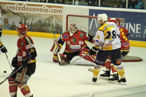 Morzine-Avoriaz 3 - 2 Chamonix 
