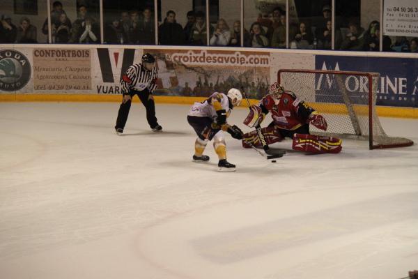 Morzine-Avoriaz 3 - 2 Chamonix 
