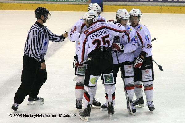 Amiens  5 - 4 Briançon 
