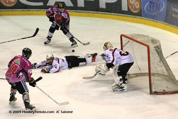 Amiens  5 - 4 Briançon 