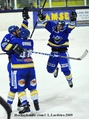 Villard-de-Lans 5 - 6 Grenoble 