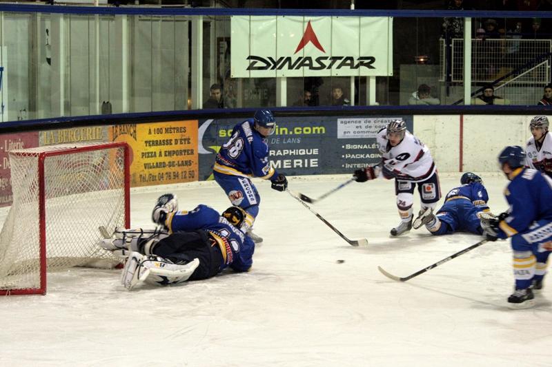 Villard-de-Lans 5 - 6 Grenoble 