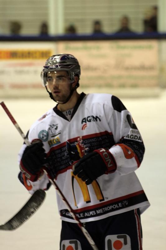 Villard-de-Lans 5 - 6 Grenoble 