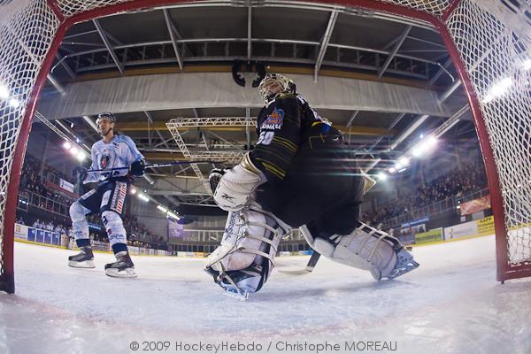 Strasbourg  2 - 3 Angers 