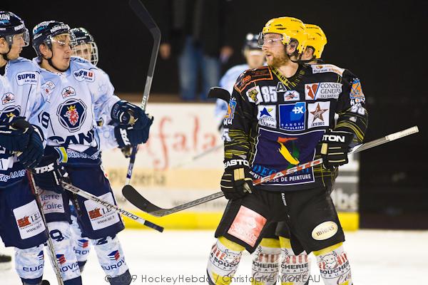 Strasbourg  2 - 3 Angers 