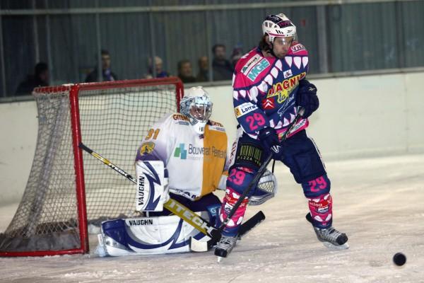 Epinal  2 - 3 Chamonix 