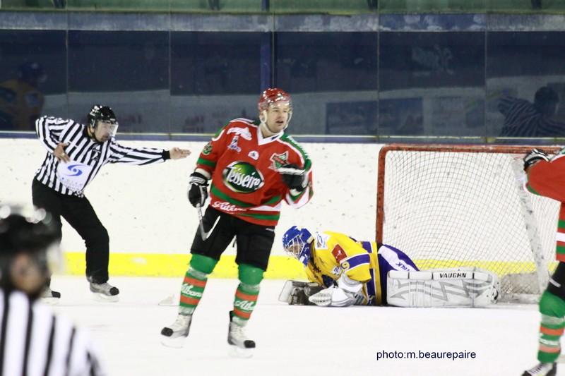 Mont-Blanc 5 - 2 Dijon 