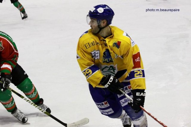 Photo hockey match Mont-Blanc - Dijon  le 02/01/2010