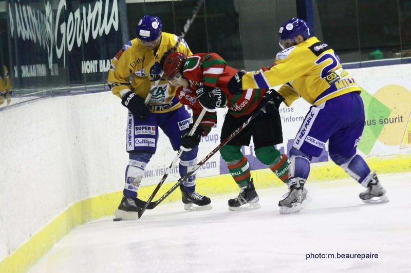Mont-Blanc 5 - 2 Dijon 