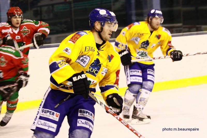 Mont-Blanc 5 - 2 Dijon 