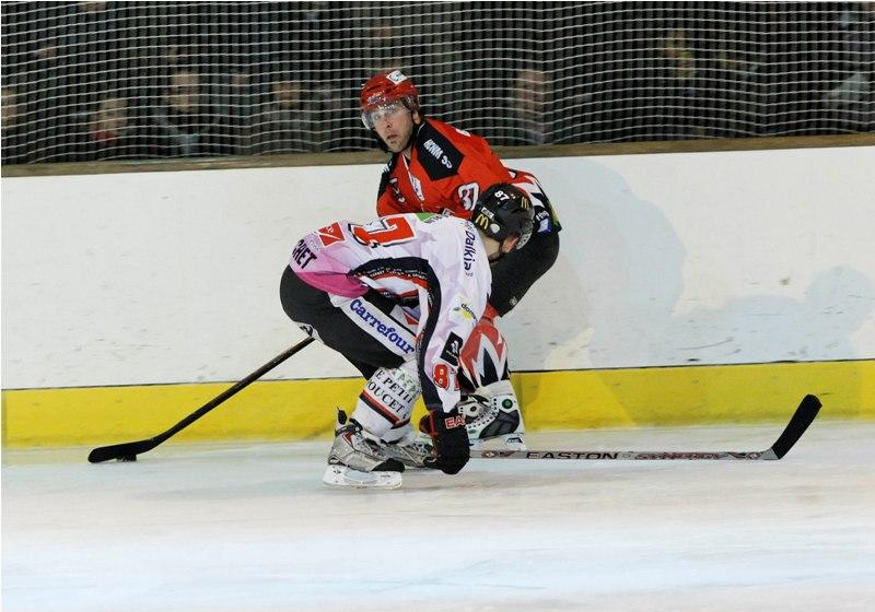 Neuilly/Marne 1 - 6 Amiens 