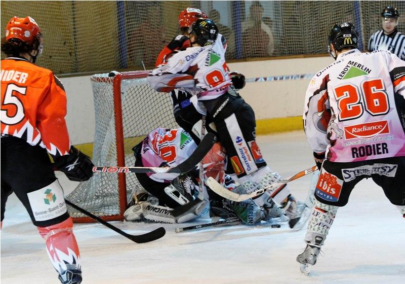 Neuilly/Marne 1 - 6 Amiens 