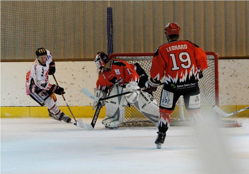 Neuilly/Marne 1 - 6 Amiens 