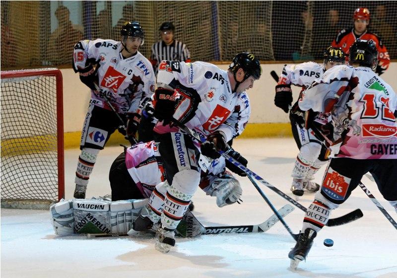 Neuilly/Marne 1 - 6 Amiens 