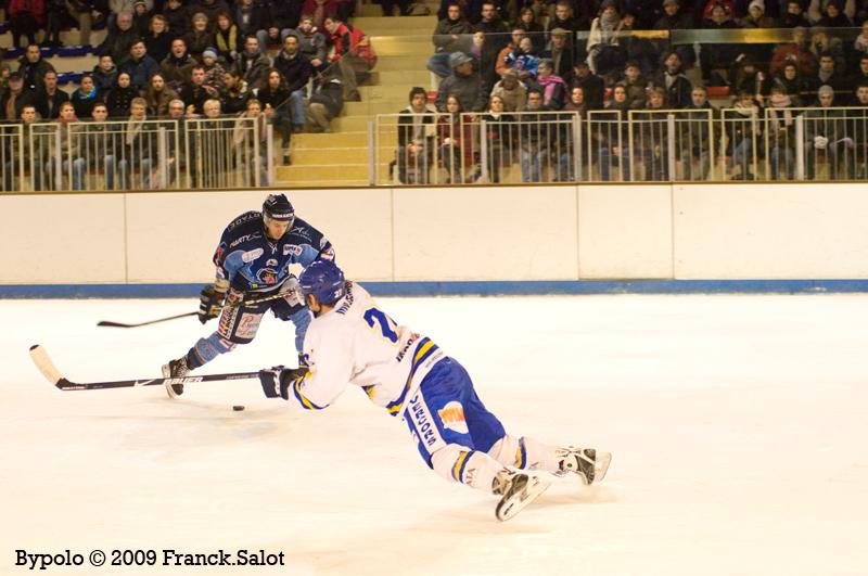 Angers  5 - 3 Villard-de-Lans