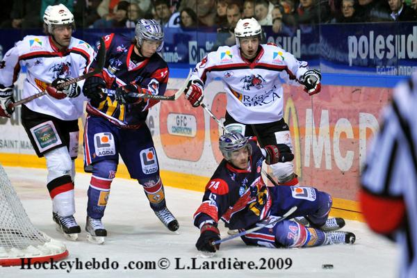 Grenoble  2 - 7 Briançon 