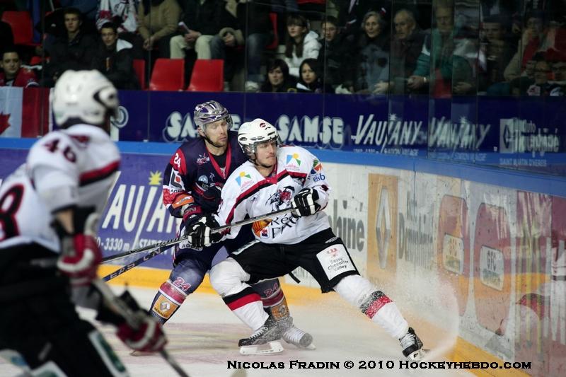 Grenoble  2 - 7 Briançon 
