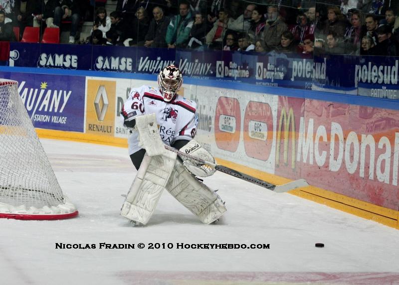 Grenoble  2 - 7 Briançon 