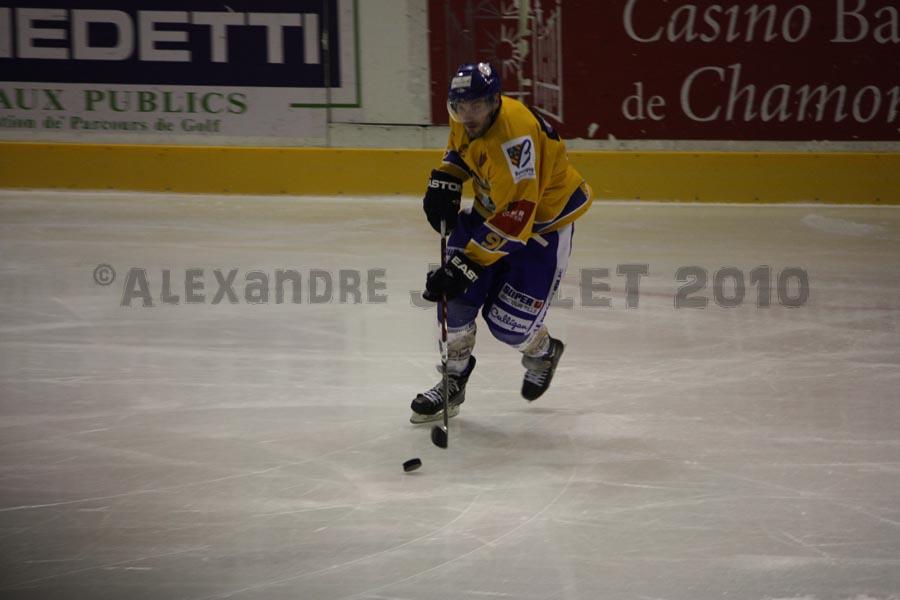 Chamonix  4 - 5 Dijon 