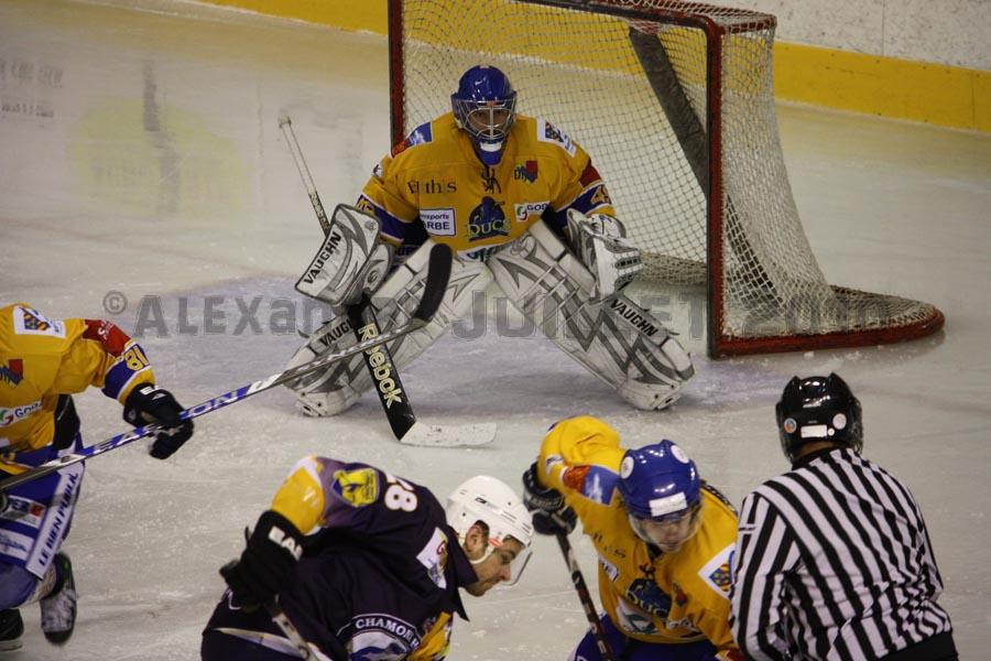 Chamonix  4 - 5 Dijon 