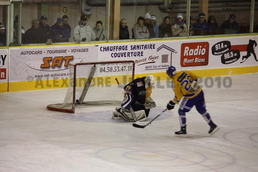 Chamonix  4 - 5 Dijon 