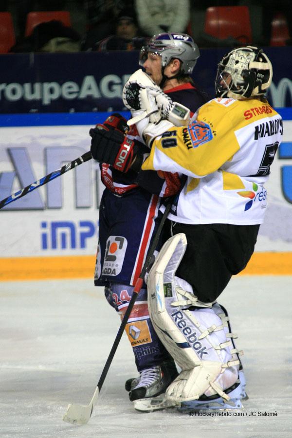 Grenoble  5 - 3 Strasbourg 