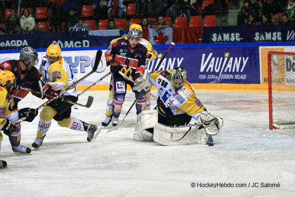 Grenoble  5 - 3 Strasbourg 