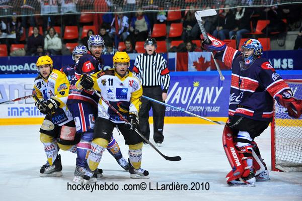 Grenoble  5 - 3 Strasbourg 