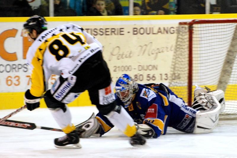 Dijon  2 - 4 Rouen