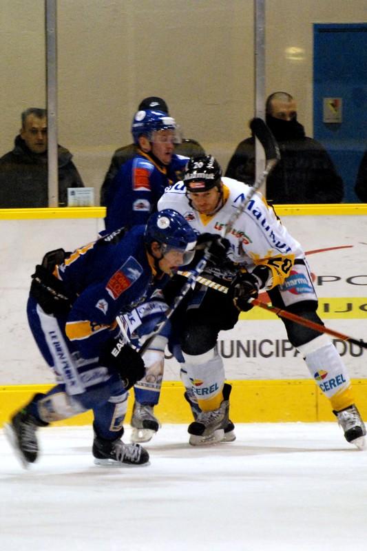 Dijon  2 - 4 Rouen