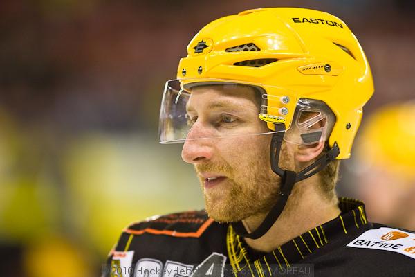 Strasbourg  2 - 4 Rouen