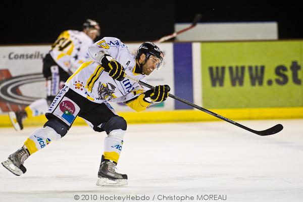 Strasbourg  2 - 4 Rouen