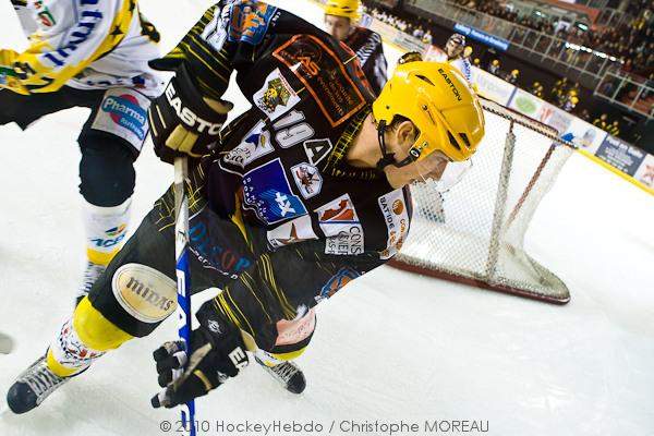 Strasbourg  2 - 4 Rouen