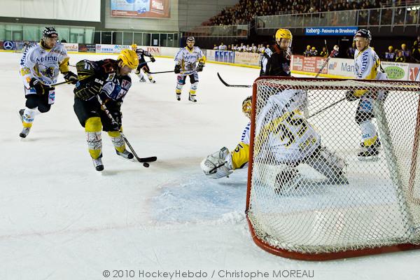 Strasbourg  2 - 4 Rouen