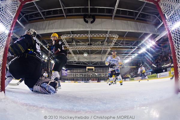 Strasbourg  2 - 4 Rouen